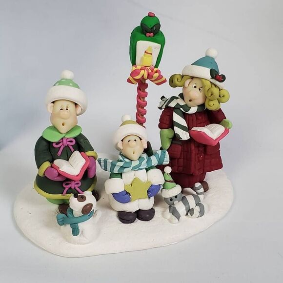 1999 The Little Street Collection "The Christmas Carolers" Figurine by Elayne Wa - Picture 2 of 8